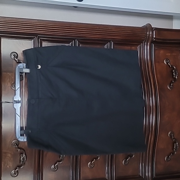 NY&C womens skirt,  size 16, w/ pockets and back pleats - Picture 1 of 2